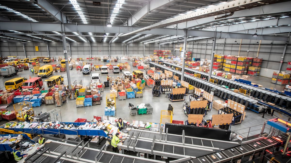 NZ Post paying private eyes to investigate staff — NZ Herald